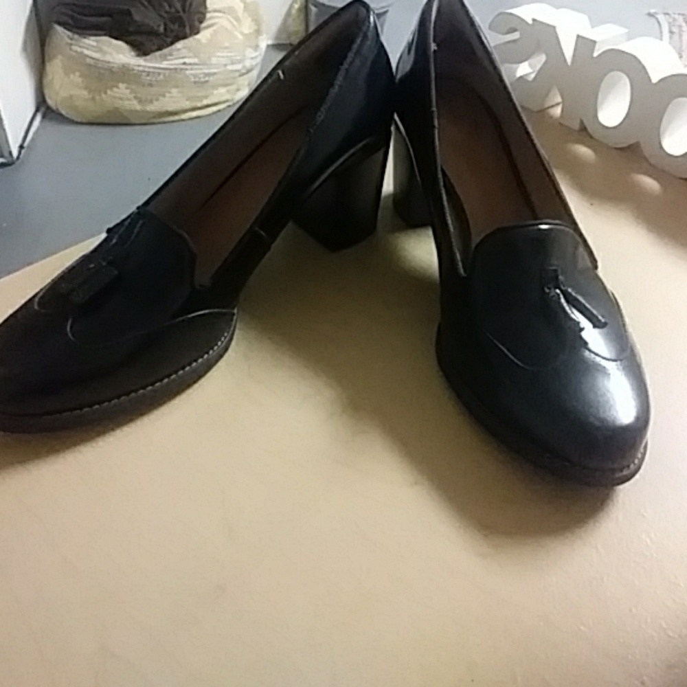 Clarks Artisan chunky heels